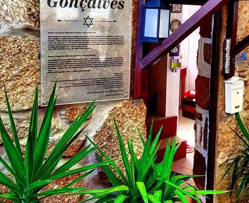 Belmonte Cabin | Branca Gonçalves Belmonte