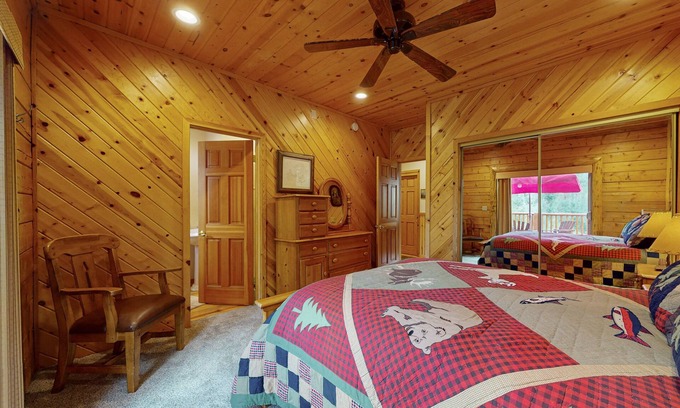 Upper Moonridge Ski Chalet | Branchwater Lodge #569