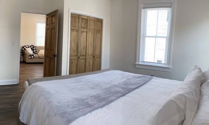 Lancaster Apartment | Brand New 1 Bedroom Apt w/Off Street Parking 3
