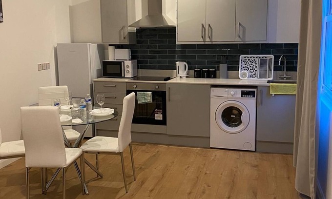 West Ealing Apartment | Brand new 1 bedroom apartment F1