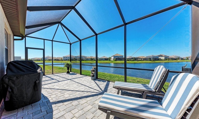 Lakewood Ranch Villa | BRAND NEW 2-bed/2-bath villa in Lorraine Lakes w/expanded lanai. 3 beds w/den!