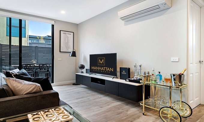 Caulfield North Apartment | BRAND NEW! 2 Bed Premier Apartment in Caulfield North