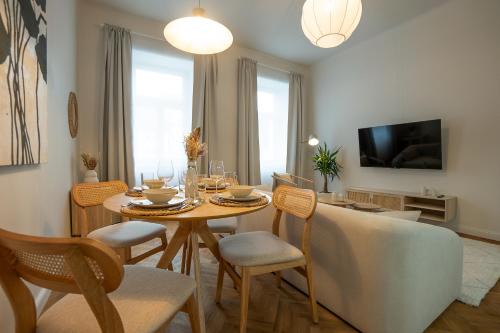 Schottenfeld Apartment | Brand-new 2-room apartment in a top location