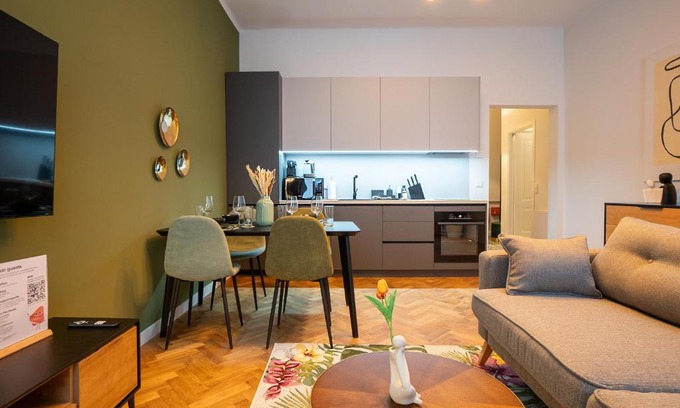 Schottenfeld Apartment | Brand new 2-room central apartment