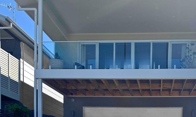 McCracken House | Brand New 2 Story House w Sea & Hill Views
