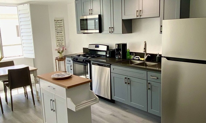 Marina Peninsula Apartment | Brand New 3 Story Apartment With The Beach At Your Front Door