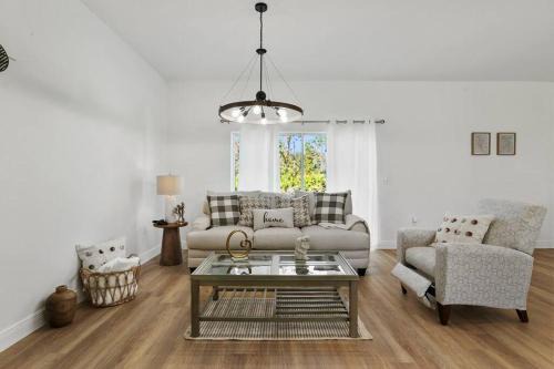 Gulf Cove House | Brand NEW 4/2 Oasis: Beaches Nearby w/King Bed