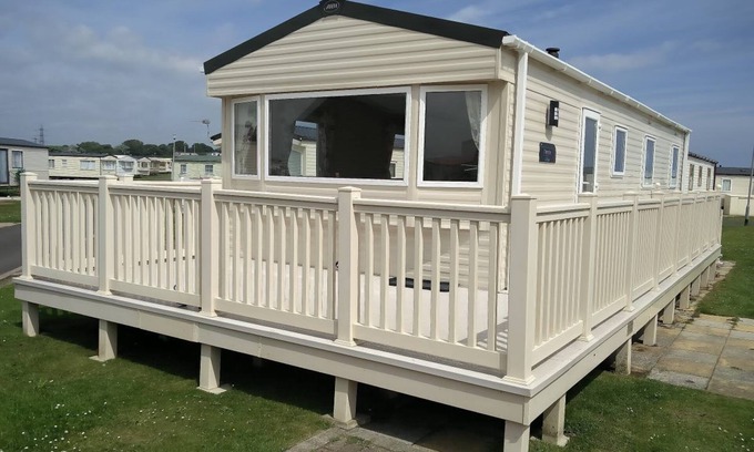 Woodhorn House | Brand New 8 Berth Caravan - Sandy Bay