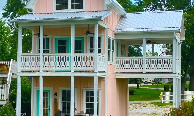 Buckeye Lake Ski Chalet | Brand new Buckeye Lake waterfront chalet A