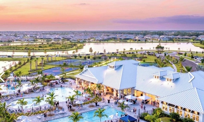 Lakewood Ranch House | Brand new construction 2-bedroom house with Den in fantastic Lakewood Ranch