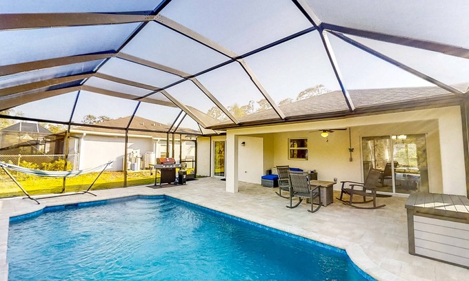 North Port House | Brand New - Enclosed Pool, Lanai, Grill, & Firepit