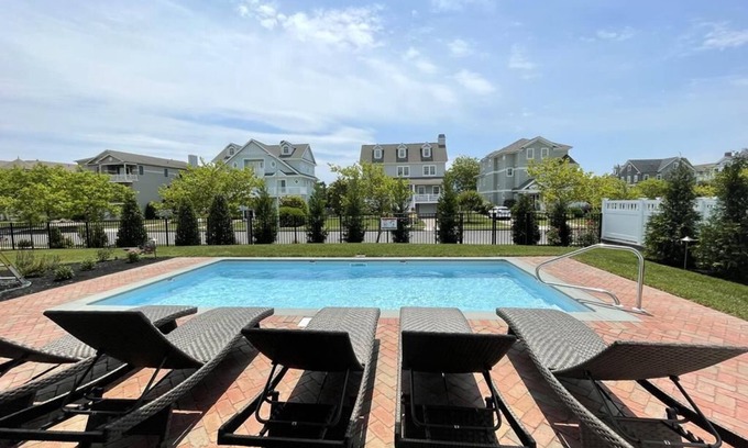 Admiral Estates House | Brand new large luxury beach house with inground pool!