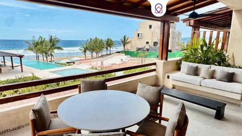 Ixtapa - Zihuatanejo Apartment | Brand New LUX PH CAUMA residential