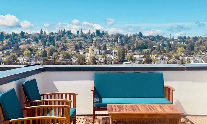 North Queen Anne House | Brand New, Luxe & Bright Gem: Prime Location - Queen Anne, Roof Deck, Views