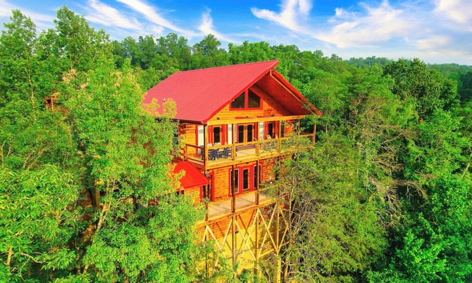 Sevierville Cabin | Brand New Luxury Cabin/Hot tub/Game Rm/Pool table