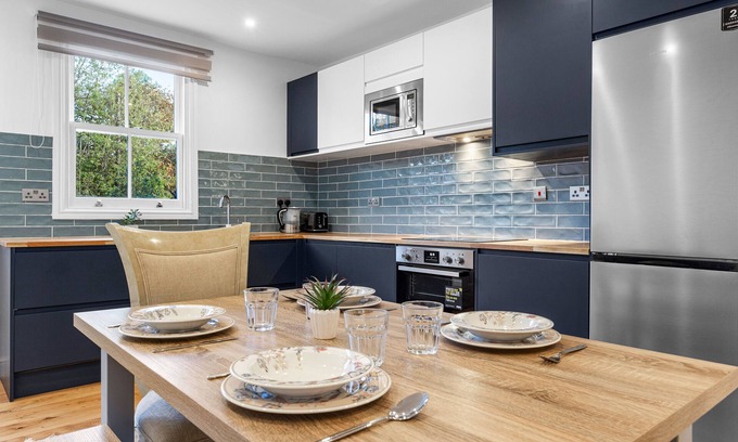Barnet House | Brand New Modern 2 Bedroom House in Barnet, London