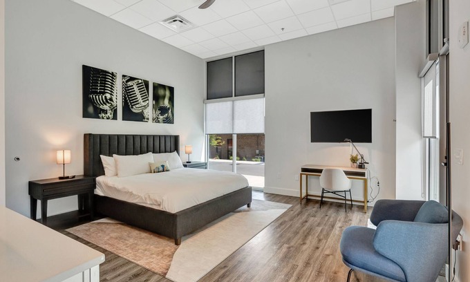 Donelson House | Brand New Professionals Paradise