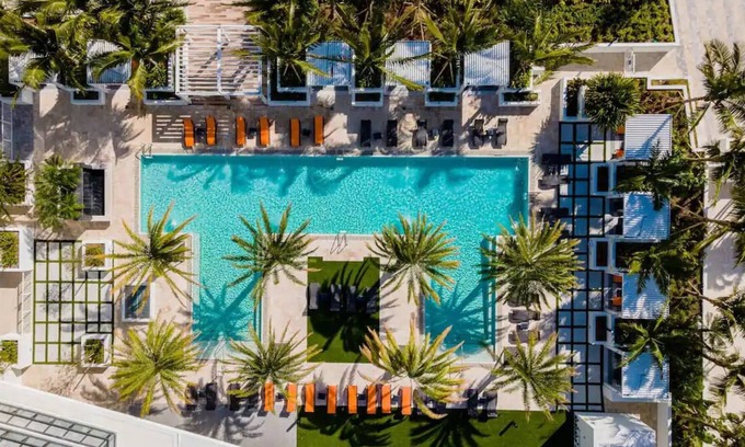 Edgewater Condo | Brand New Upscale Luxury Designer Home Water Views