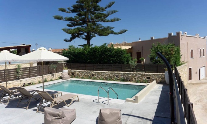 Pikris Villa | Brand new villa in picturesque village!