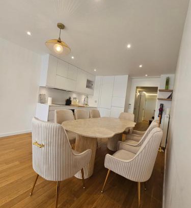 Montevrain Apartment | BrandNEW Duplex Penthouse 7pers à proximité Disneyland Paris