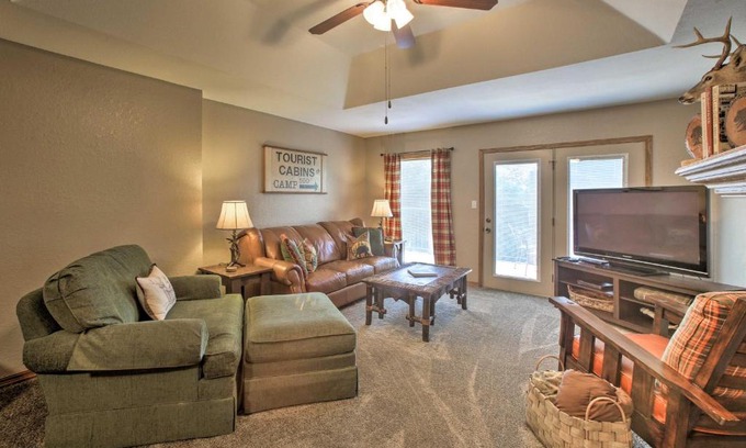 Branson West Apartment | Branson Area Condo with Pool and Fishing Lake Access!