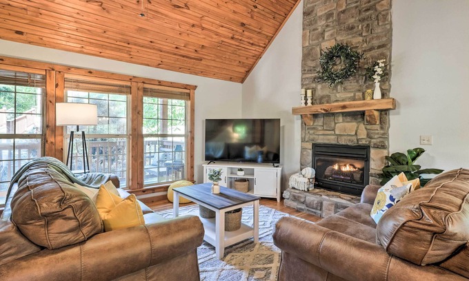 Branson West Cabin | Branson Cabin ~ 3mi from Silver Dollar City