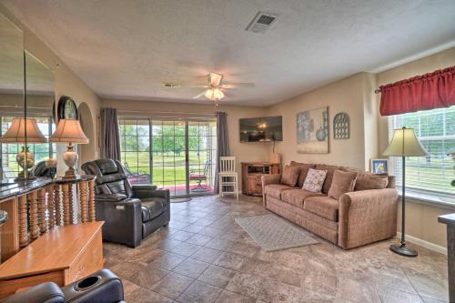 Branson Apartment | Branson Resort Condo with Scenic Patio and Pool Access