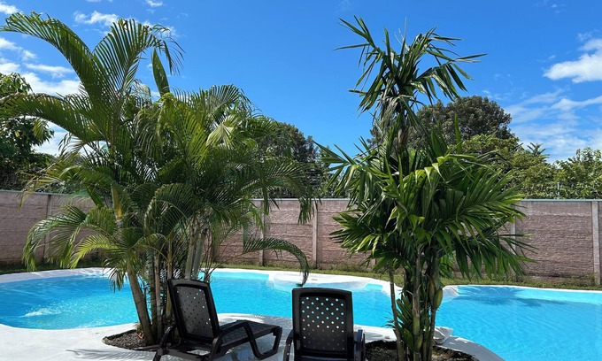 Matapalo House | Bravos blue paradise.