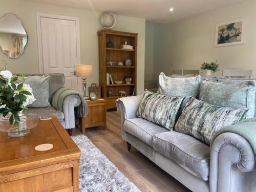 Cardiff House | Breach Lodge