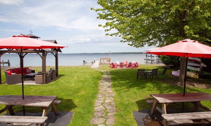 Geneva House | Break Away Hot Tub, Lake Access & Game Rooms