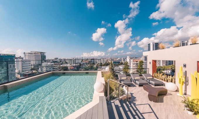 Downtown Santo Domingo Apartment | Breakfast Included at Regatta Living 505