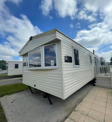 Tattershall Cabin | Breaks on the Lakes