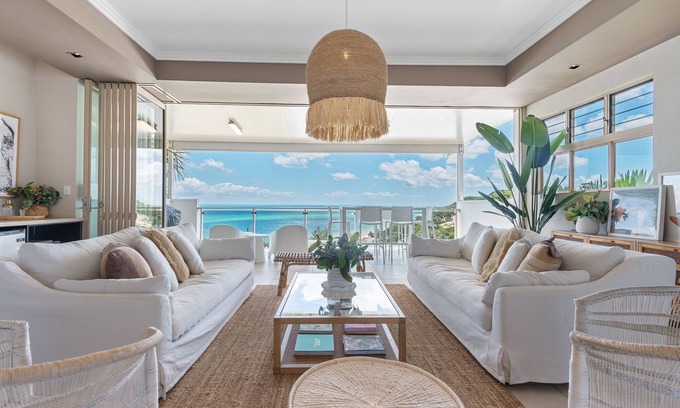 Brisbane Waterfront House | "Breathe" on Moreton Tangalooma