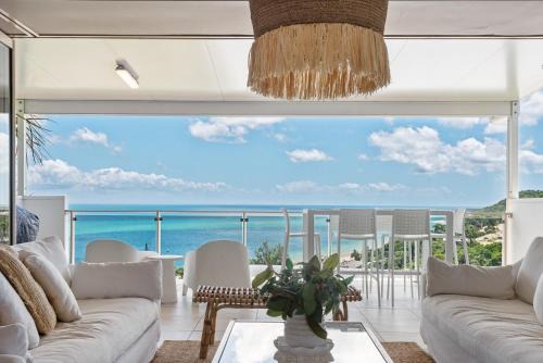 Brisbane Waterfront House | Breathe On Moreton will take your breath away