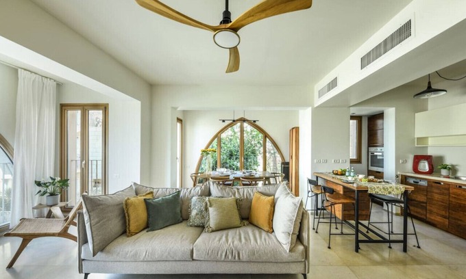 Jaffa Apartment | Breathtaking 3 BR Apt w Sea View in Central Jaffa