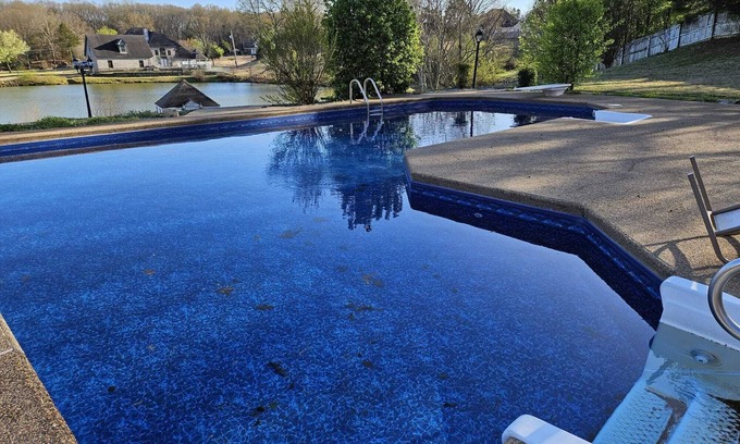 Southaven House | Breathtaking 8 BR Retreat with Private Pool, Lake View, & Expansive Backyard.