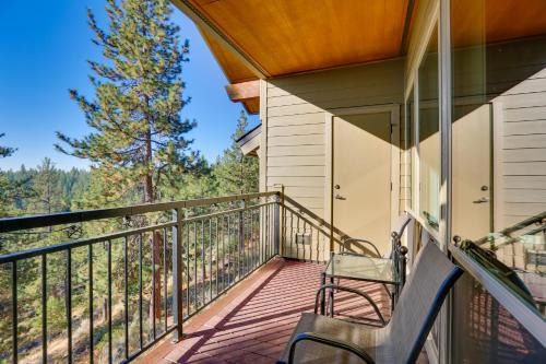 Bend Apartment | Breathtaking Bend Condo with Resort Amenities!