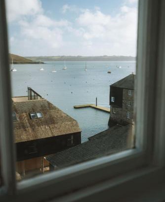 Mylor Churchtown House | Breathtaking High Street Townhouse With Stunning Sea Views at 'The Old Fishermans Townhouse'