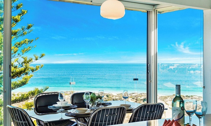 Scarborough Apartment | Breathtaking Oceanview Penthouse With Beach Access!