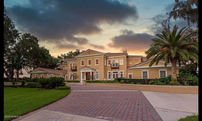 Orange Park House | BREATHTAKING RIVER FRONT ESTATE W/ BEAUTIFUL 150 ft PIER