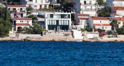Razanj Apartment | Breathtaking Seafront Elegance Luxury Penthouse