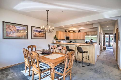 Warrior's Mark Apartment | Breckenridge Condo with Hot Tub Less Than 1 Mi to Ski Lifts