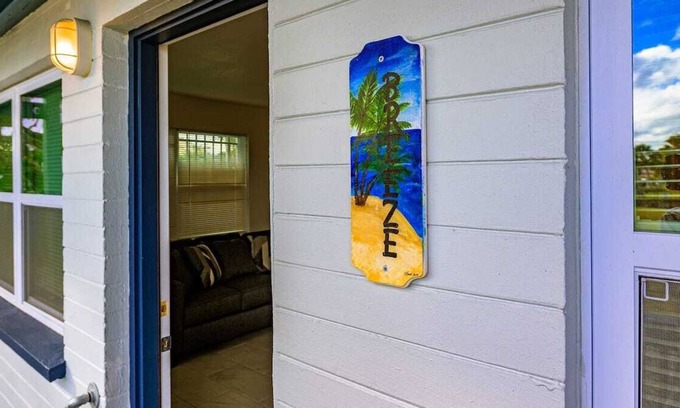 Smith's Memento Apartment | BREEZE SUITE -PETS WELCOME