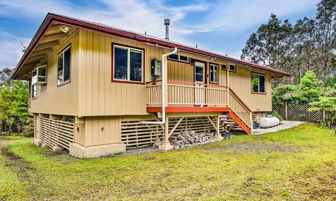 Ohia Estates House | Breezy Home, 4 Mi to Volcanoes Natl Park!