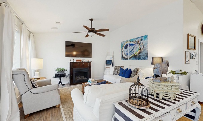 Hanahan House | Breezy, renovated home with fenced yard, front porch & lovely living spaces