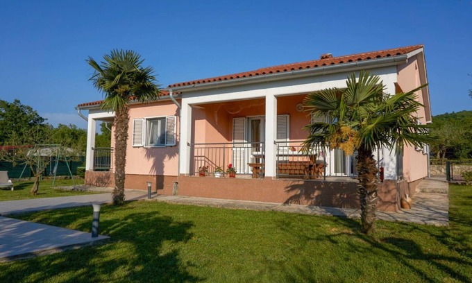 Rogocana Villa | Breg Ivanovci - Three Bedroom Villa with Swimming Pool