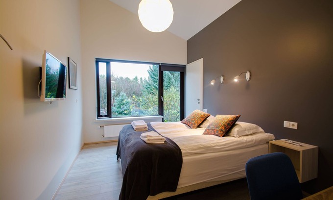 Laugaras House | Brekkugerdi Guesthouse