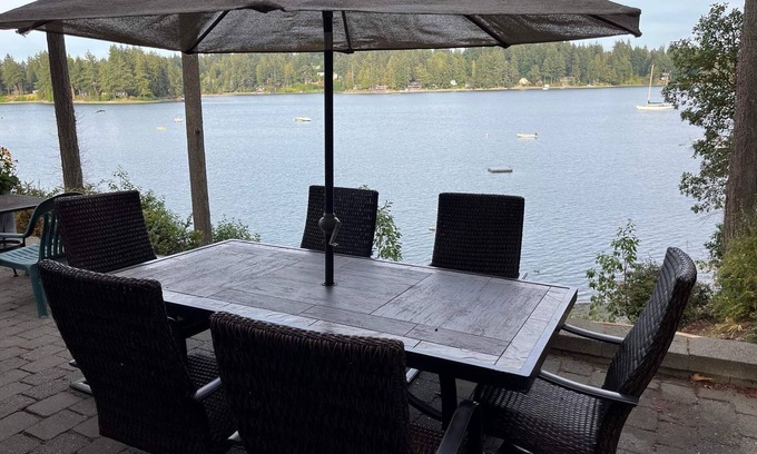 West Hills Apartment | Bremerton Sheltered Waterfront