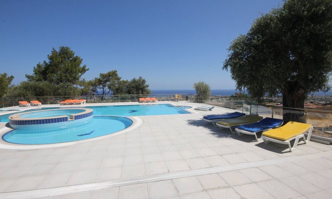 Kyrenia Villa | Bretts Landing WOW how big ! sleeps 28 NEW VILLA