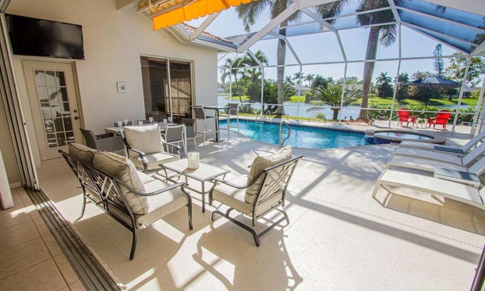 Central Naples House | Briarwood- Terrazzo Lane with Lake View